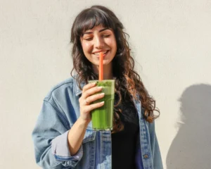 Healthy metabolism boosting morning drink for weight loss and energy in 2026.